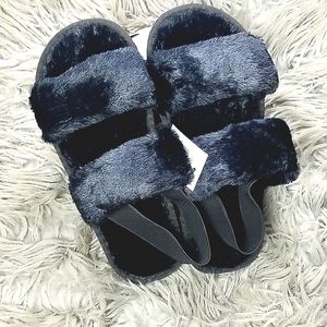 Fluffy soft slippers